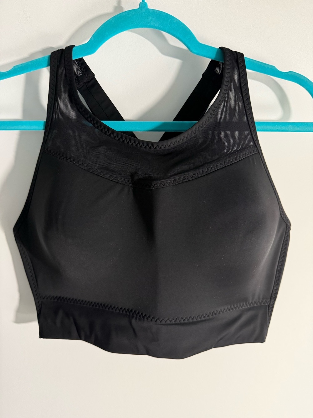 EUC Athleta Super supportive underwire sports bra size M